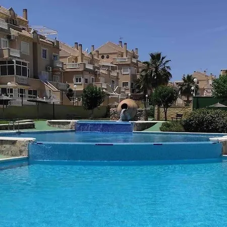 Oasis De Vacances Joyeuses * Torrevieja